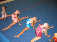 Gymnasts splits line!
